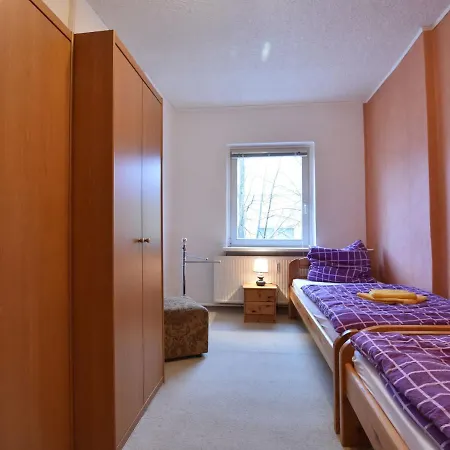 Apartment Spacious In With Garden *